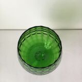 Cup on twisted foot