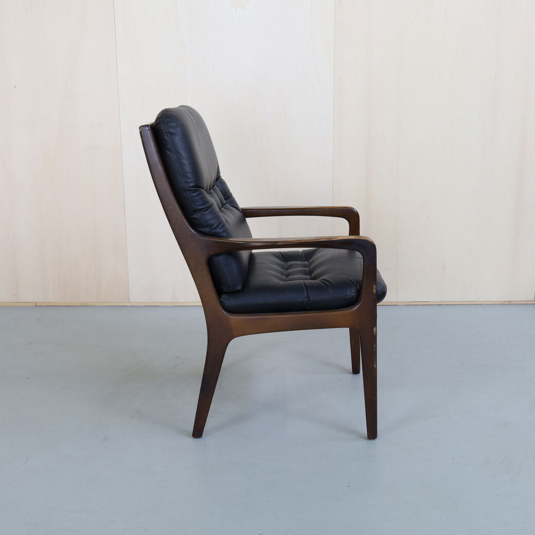 Vintage Leather Armchair Eugen Schmidt