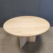 Table à manger ronde en travertin italien des années 1970