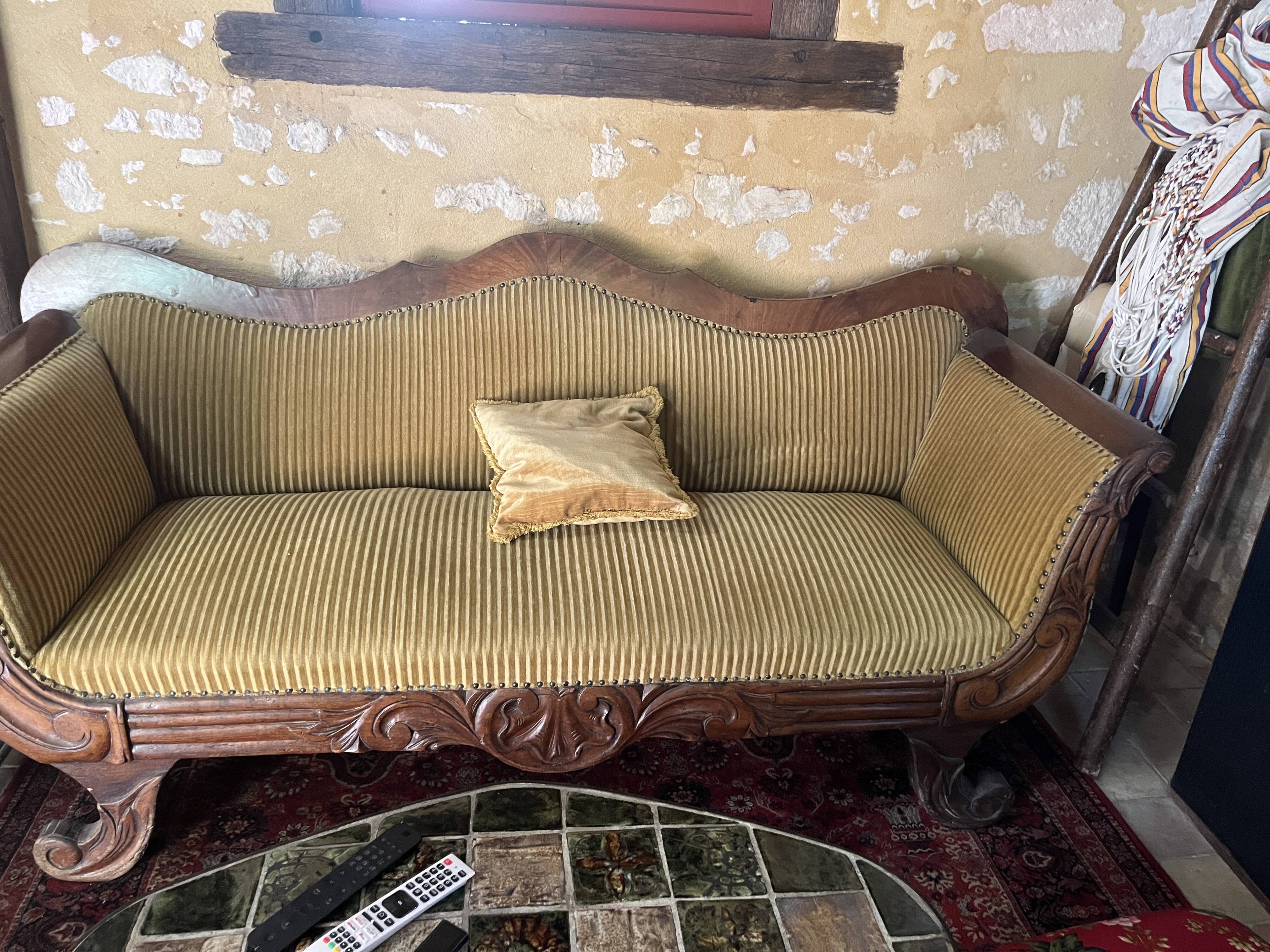 Banquette, Empire sofa