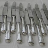Lot de 12 couteaux manche en métal argenté lame inox G. VIVIER.