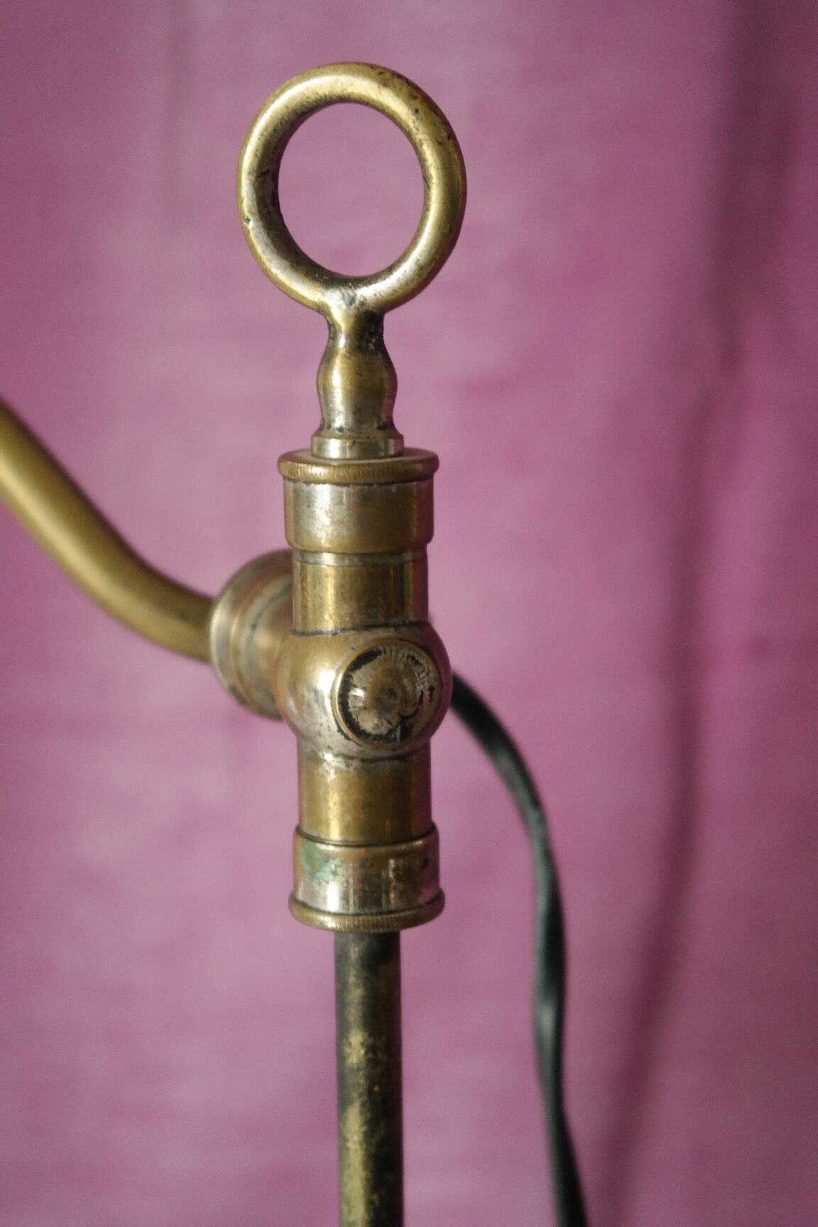 Lampe tulipe articulée art nouveau laiton