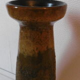 Lava-like sandstone vase