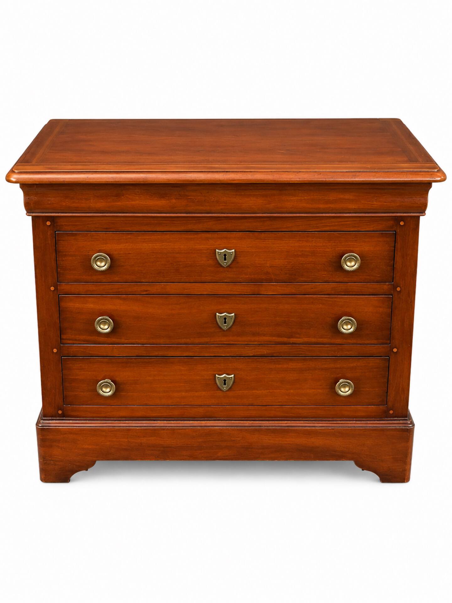Louis Philippe chest of drawers with 4 drawers and brass.