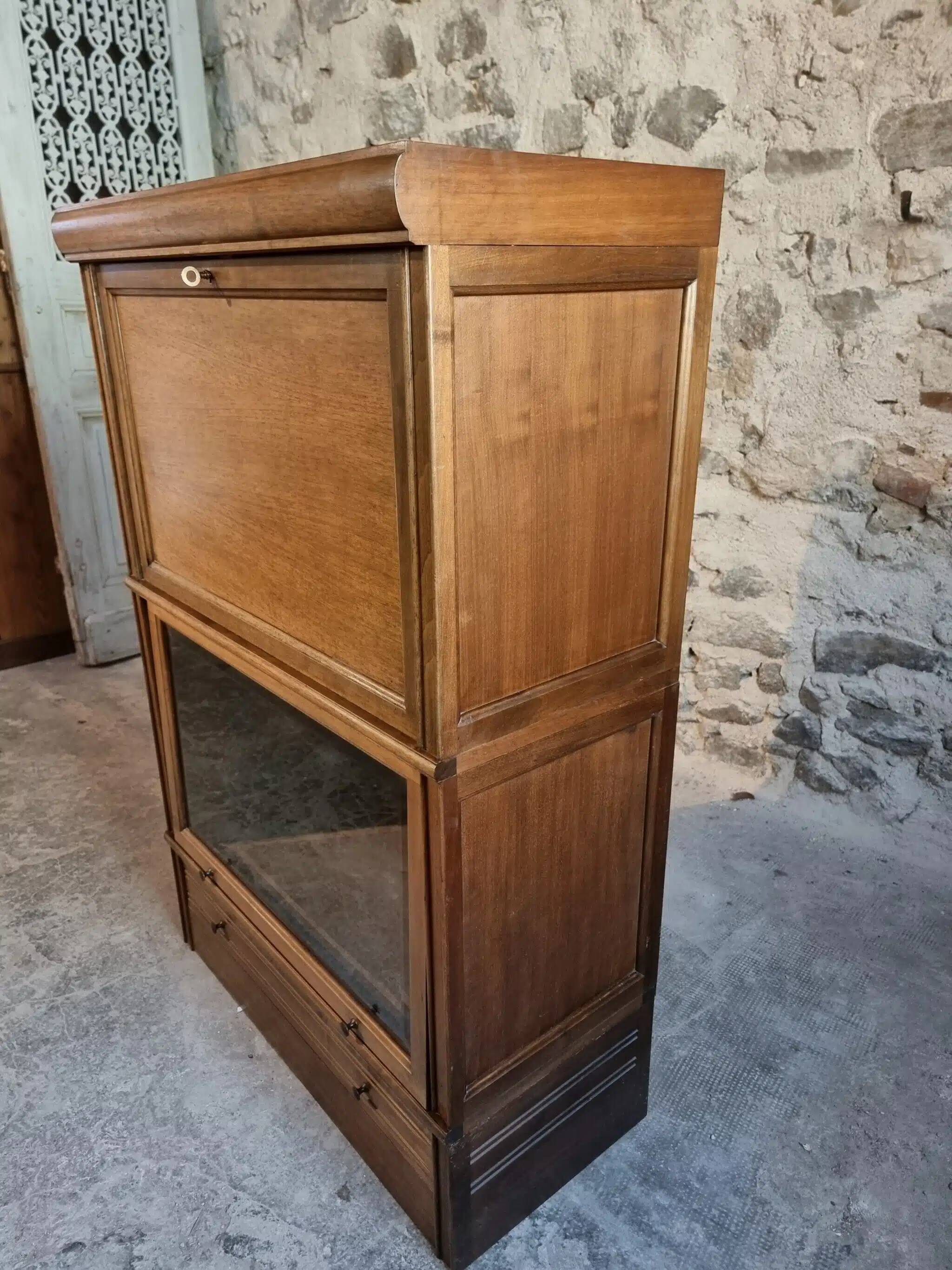 Vintage Globe Wernicke drinks buffet, modular mahogany bar cabinet, 1960s display case.