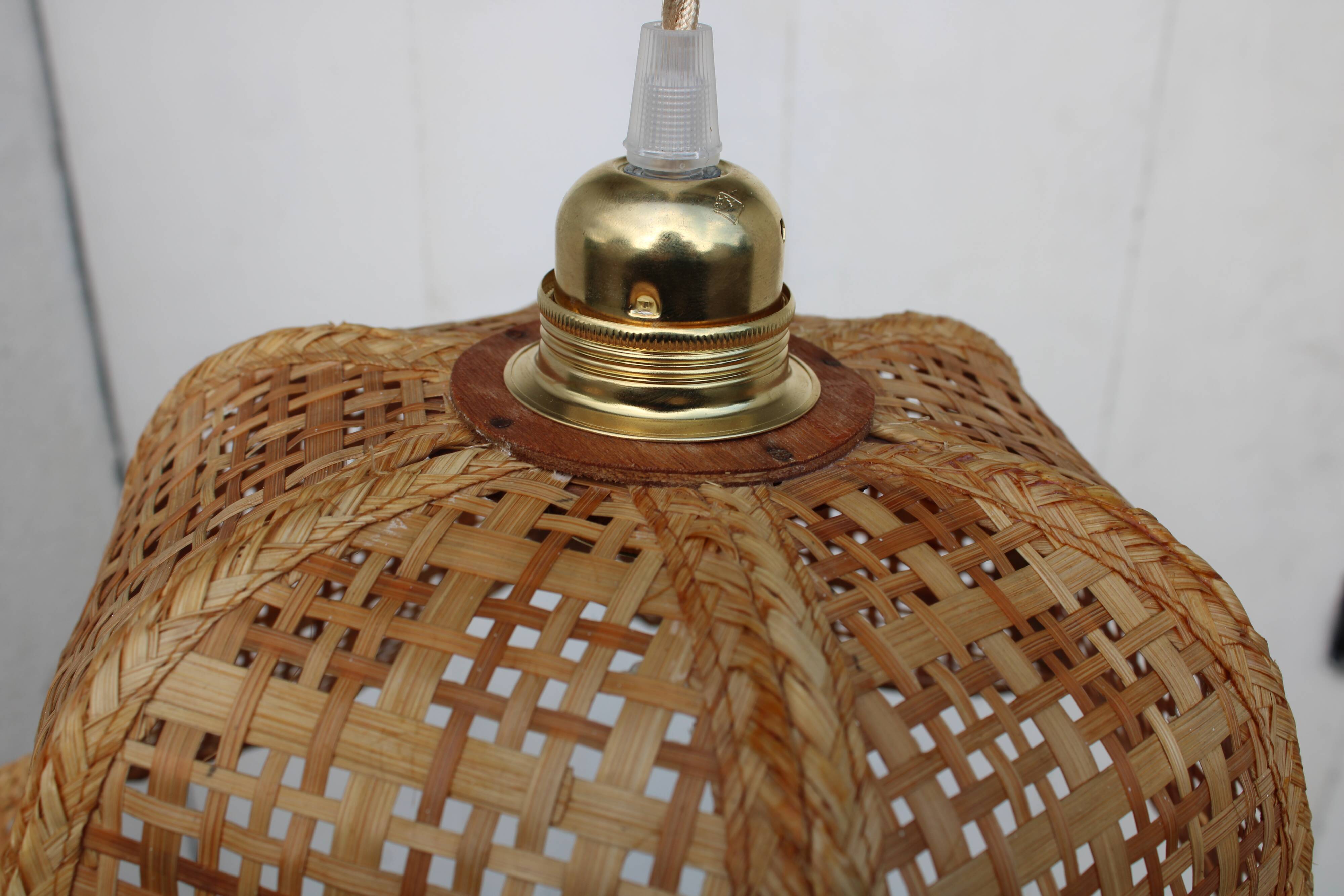 Rattan flower suspension