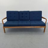 Teak sofa from Olsen & Laursen 1960s
