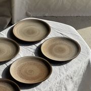 Lot de 6 assiettes à dessert vintage en grès brun