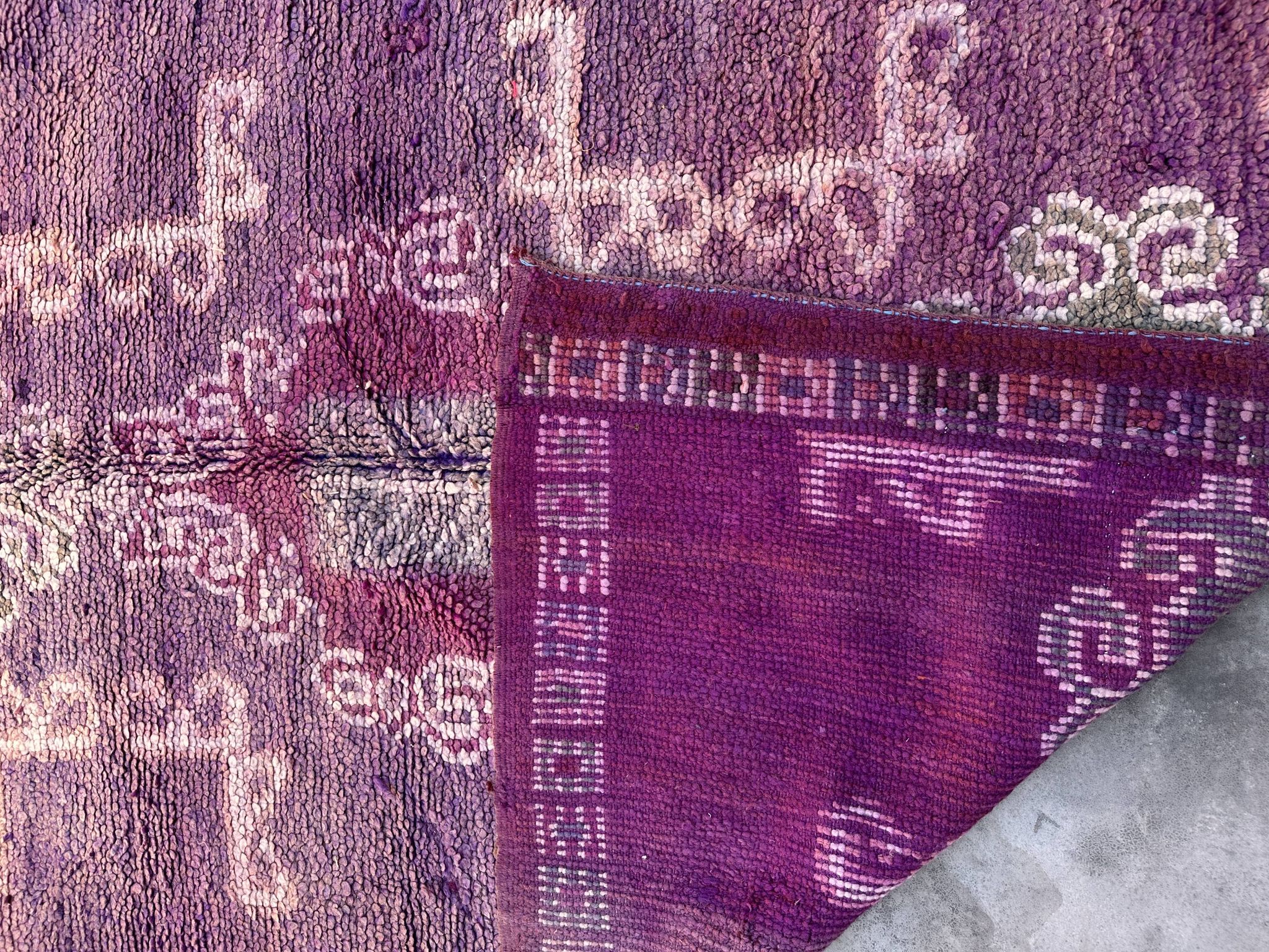 Tapis Marocain boujad violet - 182 x 305 cm