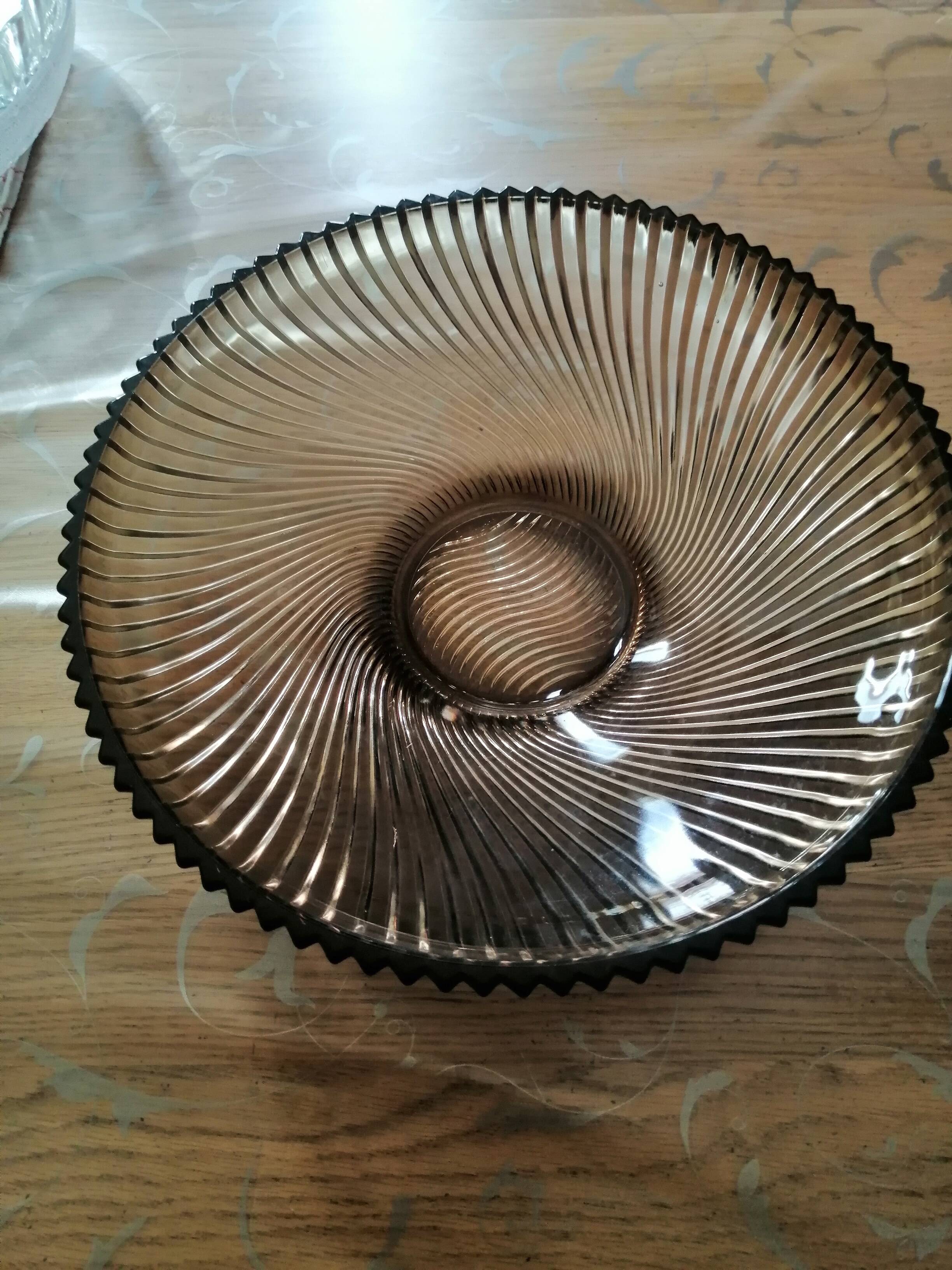 vintage round fruit basket