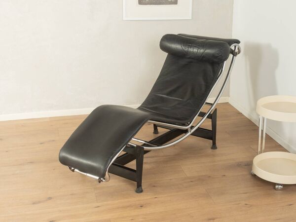 Cassina   Le Corbusier, Pierre Jeanneret & Charlotte Perriand LC4 chaise longue