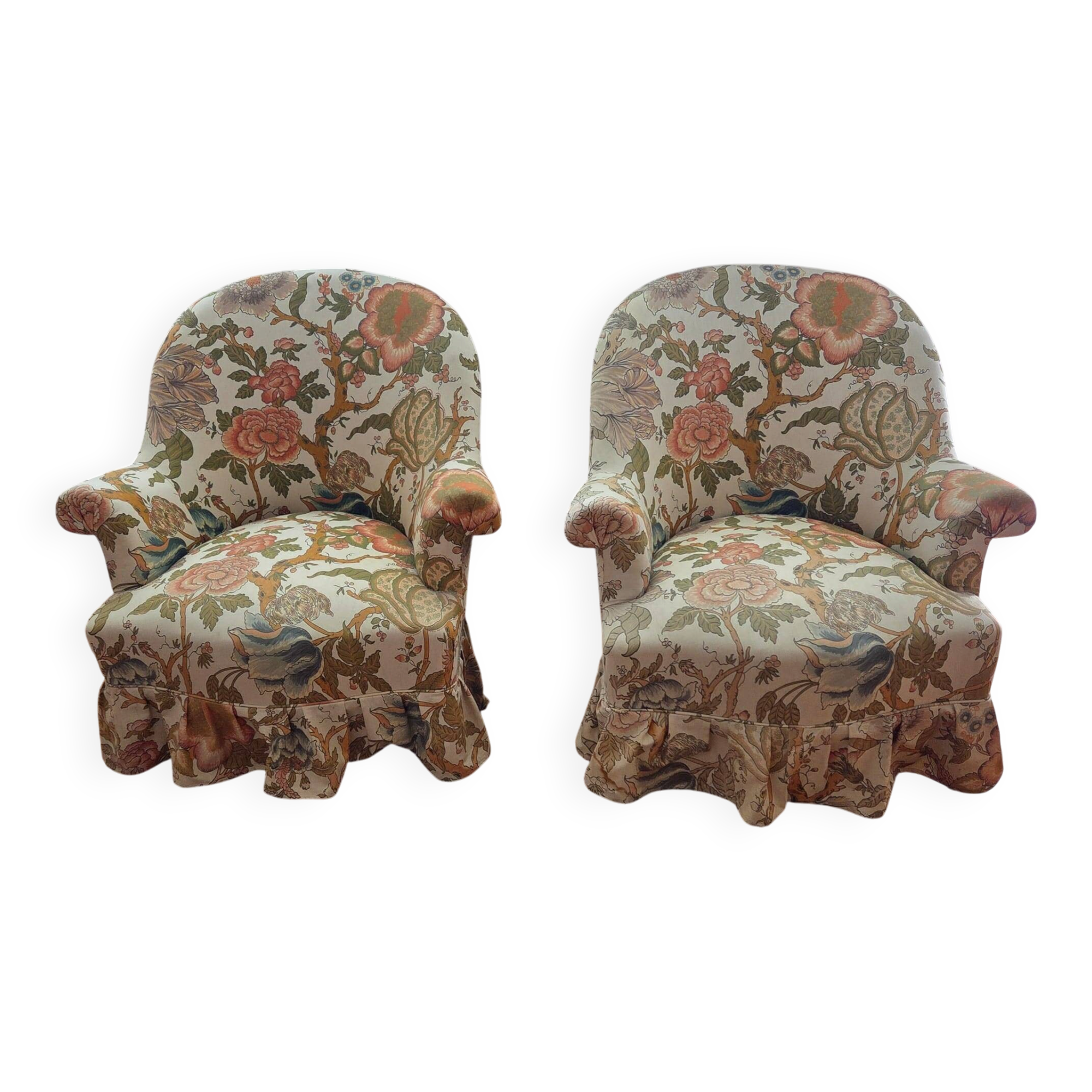 Sale of 2 crapaud armchairs.