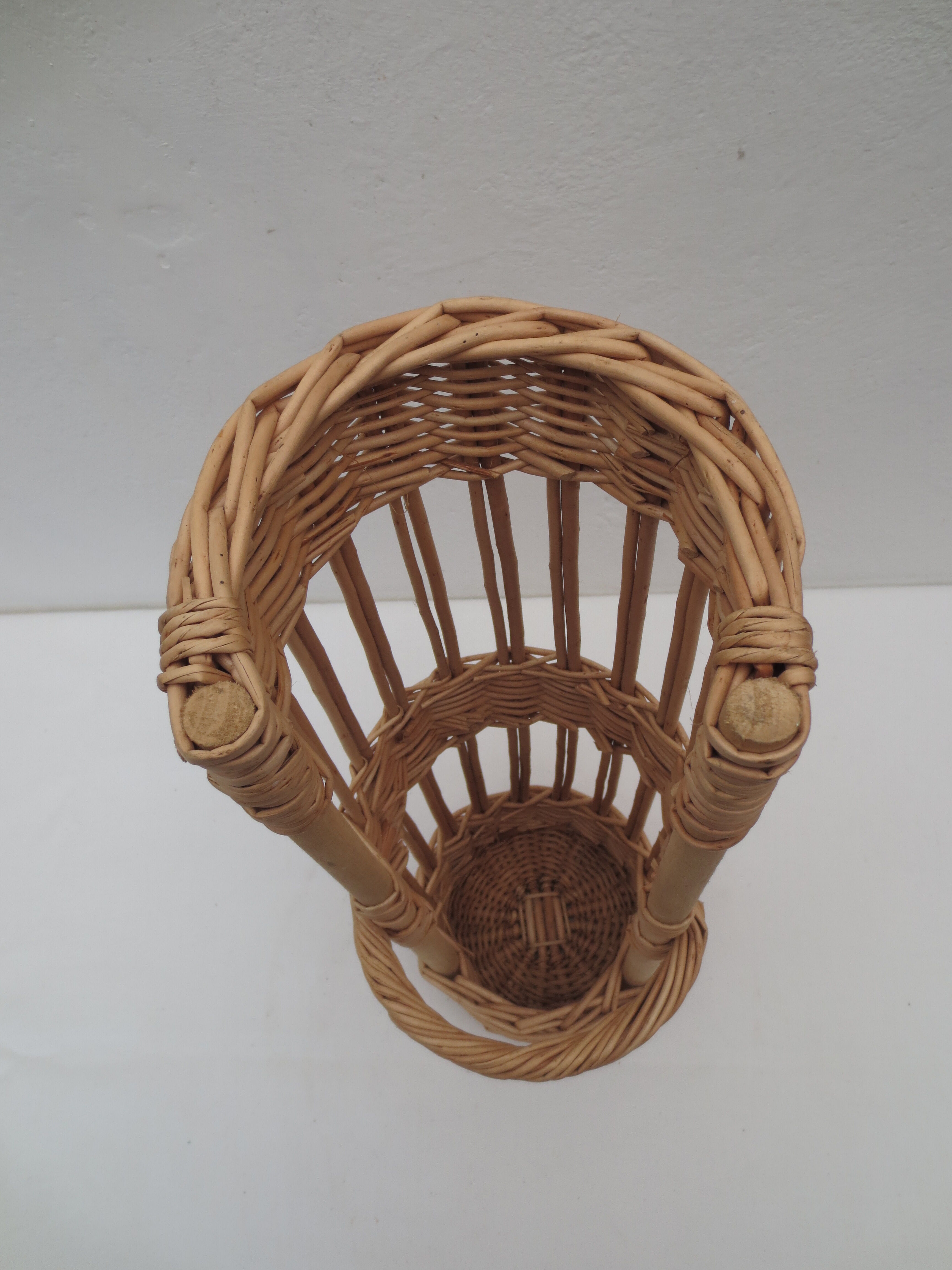 Old bakery holder
