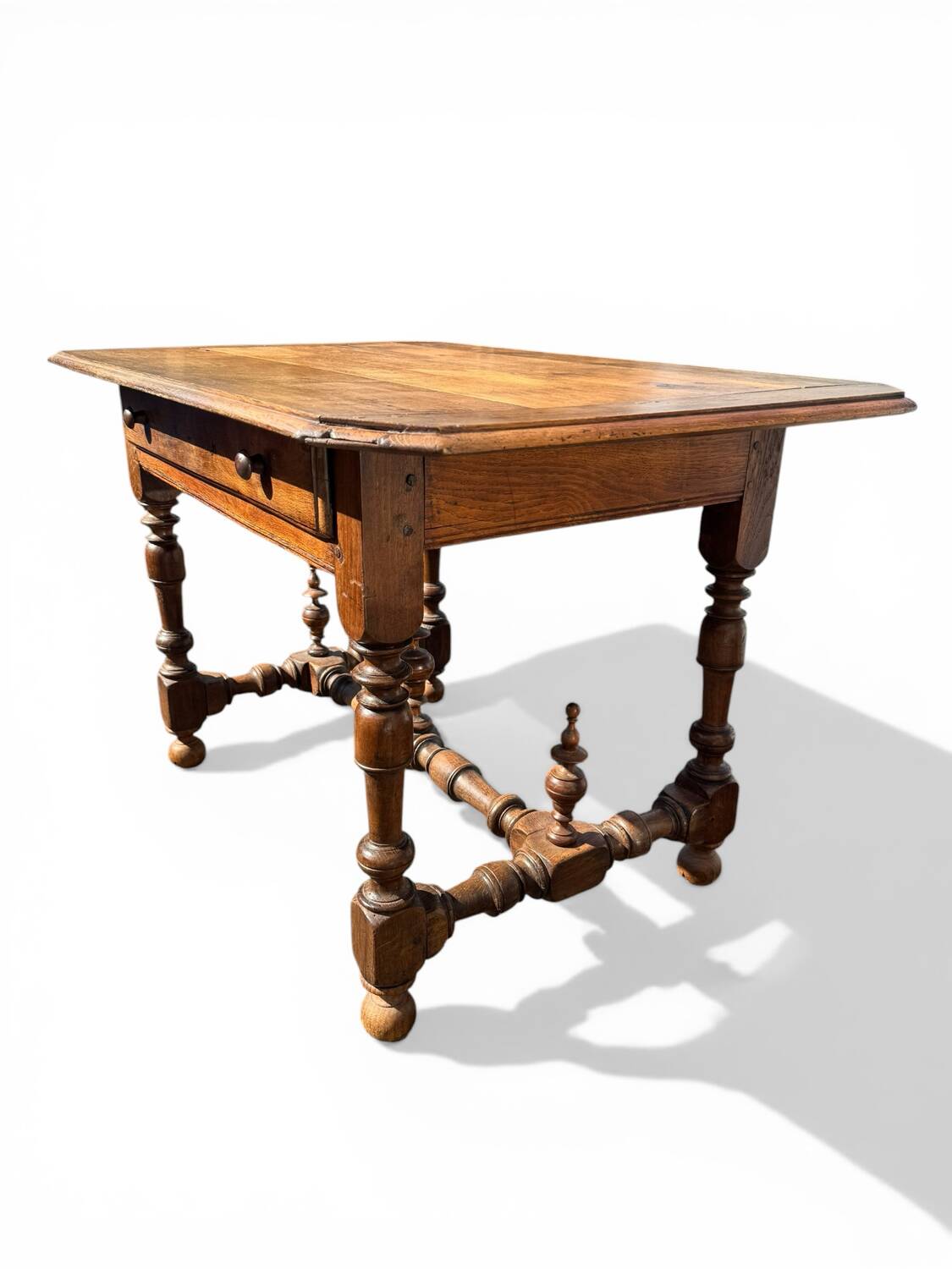 Louis XIV writing table/desk, light oak, 18th century.