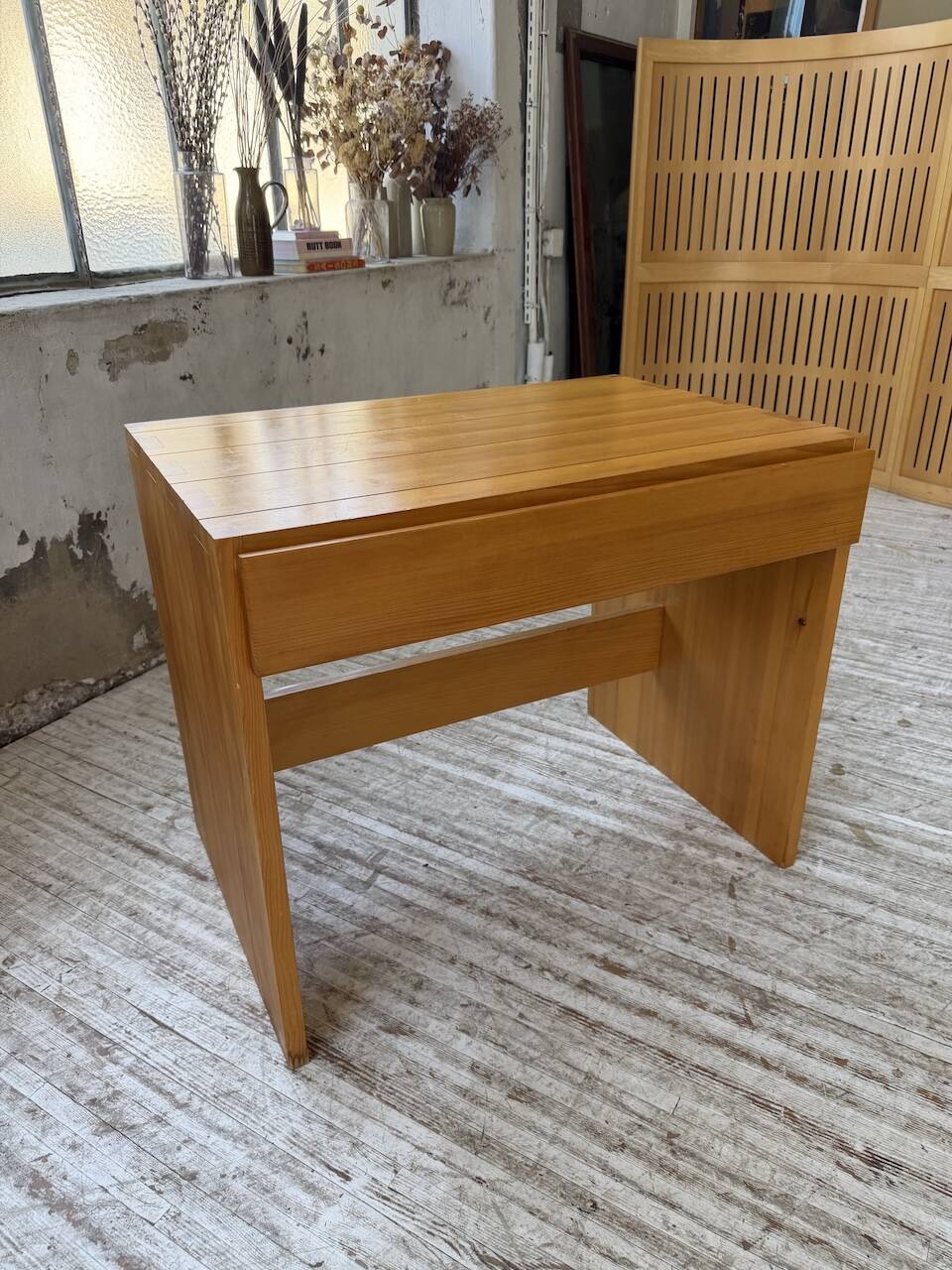 Bureau + commode + tabouret pin Maison Regain Savoie