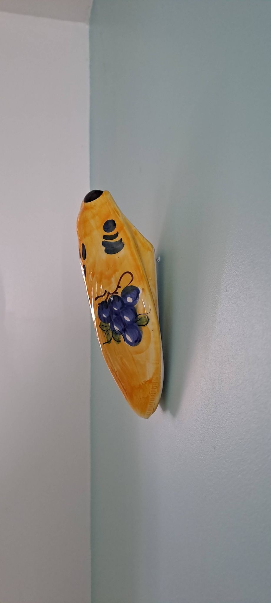 Provencal wall vase