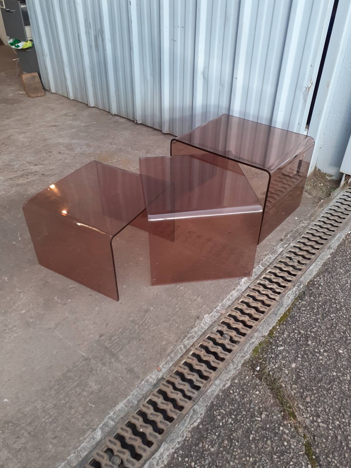 Michel Dumas nesting table