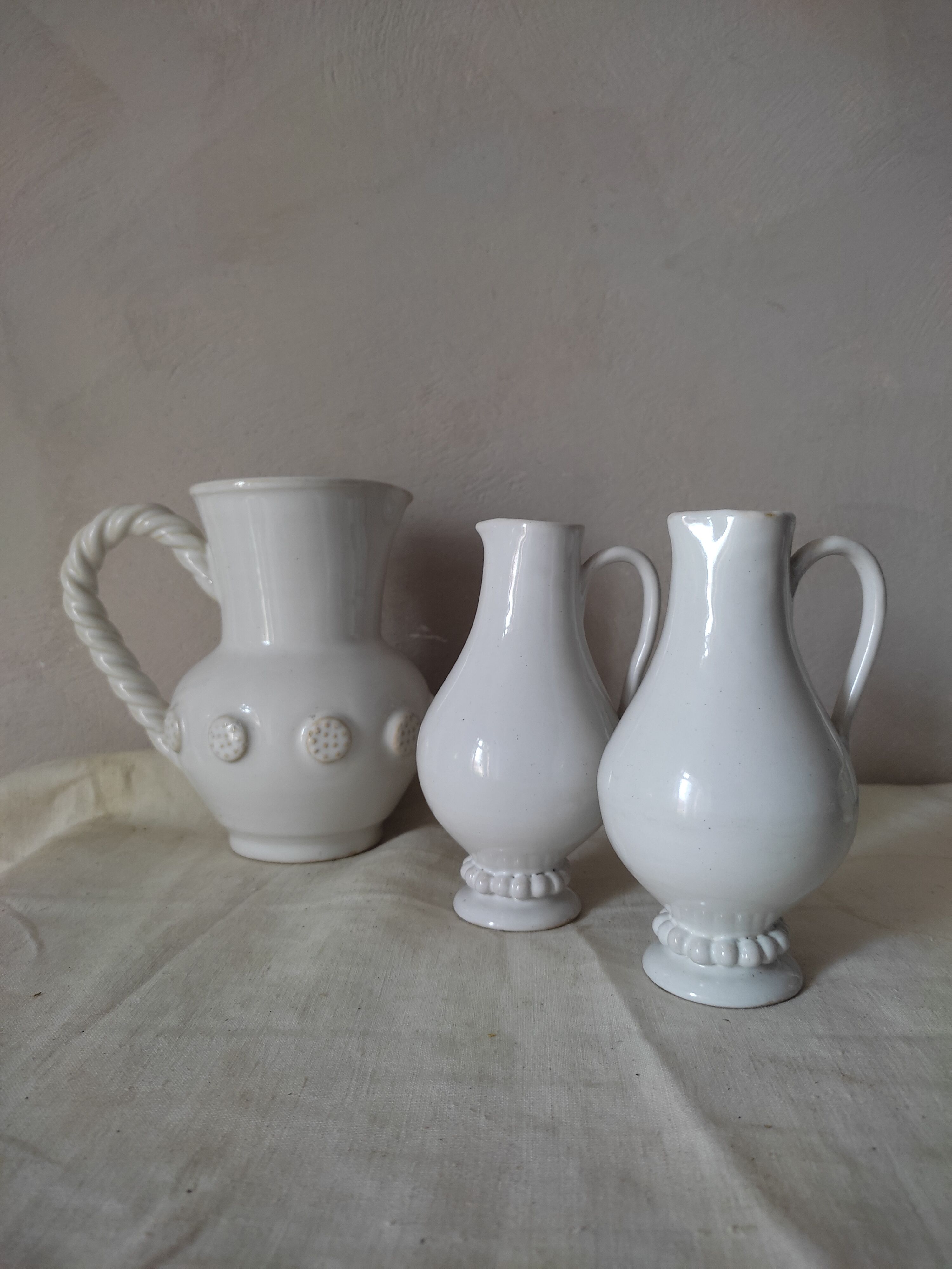 Pitchers Émile Tessier