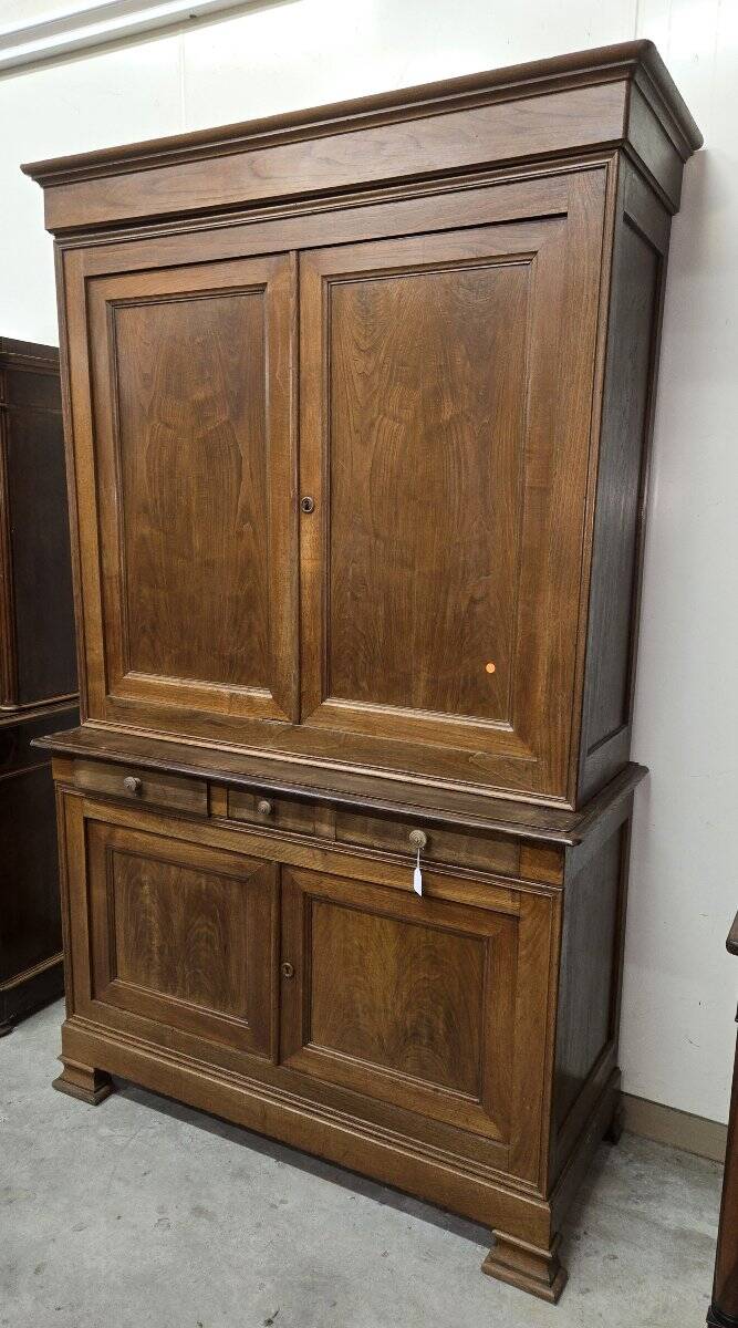 Buffet 2 corps époque Louis Philippe en chene