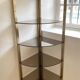Bibliothèque vitrine étagère murale angle modulable verre et métal doré 70