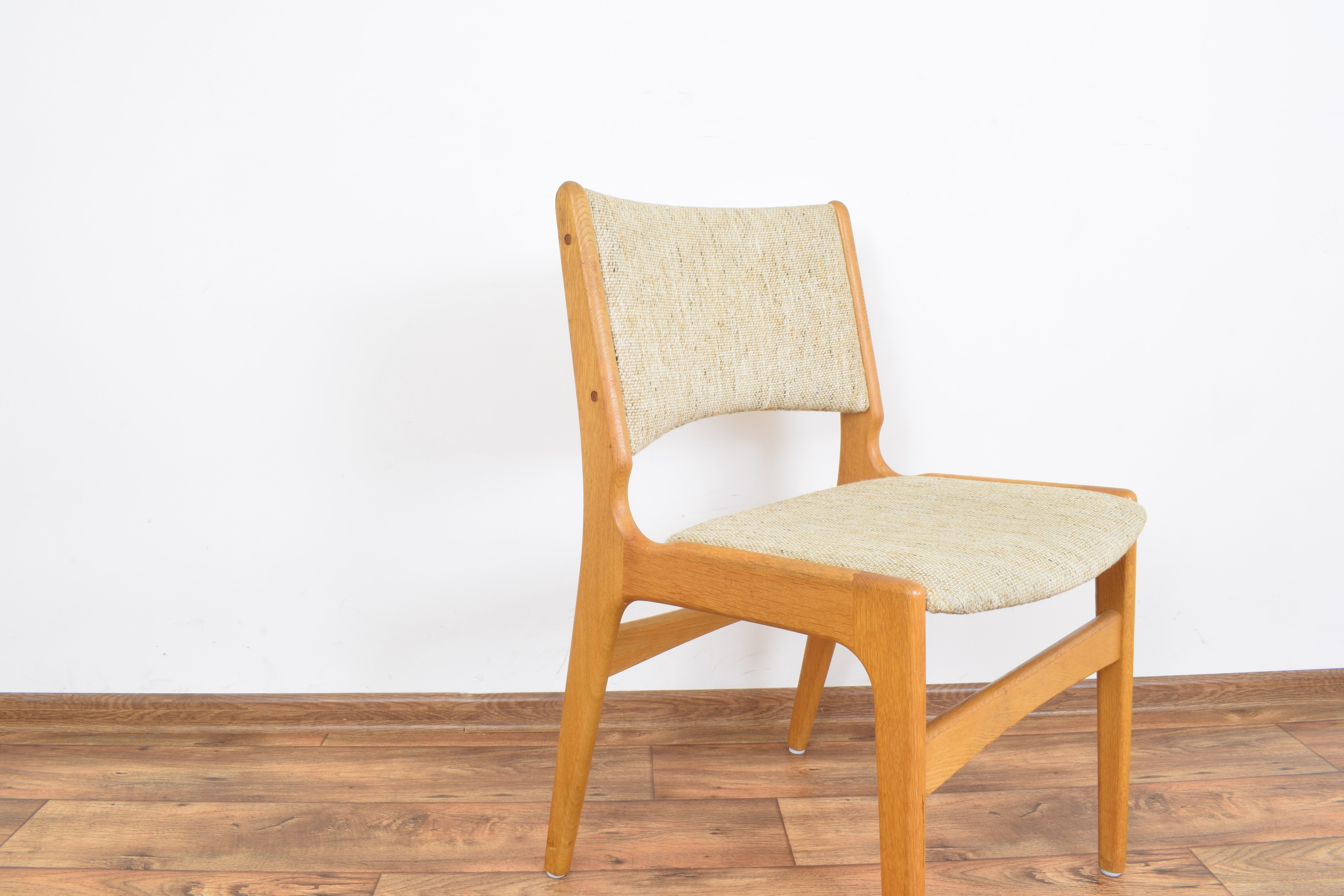 Chaises de salle à manger danoises du milieu du siècle par E. Buch, années 1960, ensemble de 4