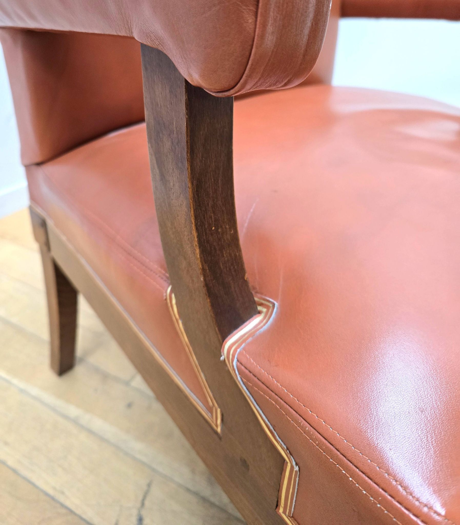 Vintage club chair