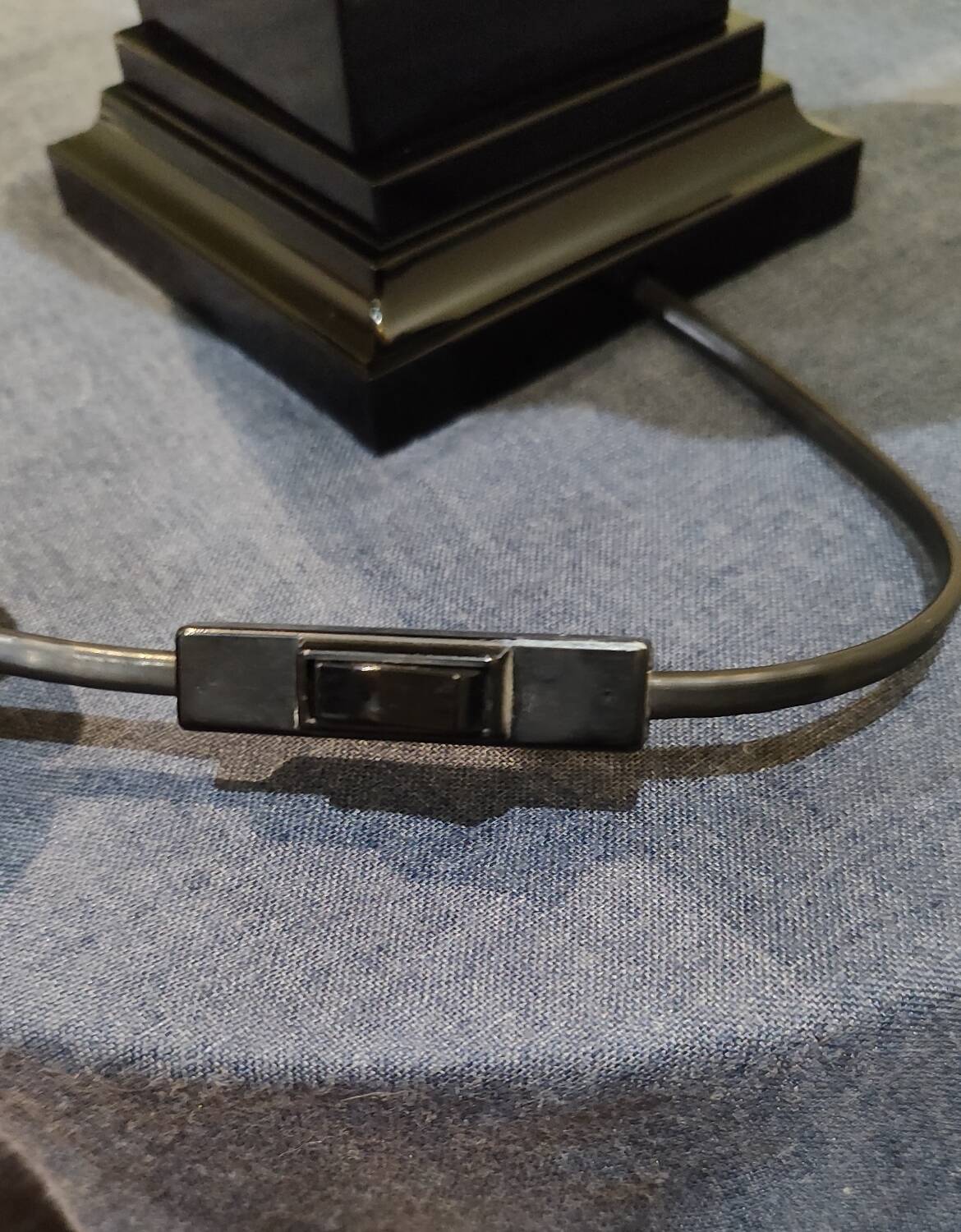 The Dolphin table lamp