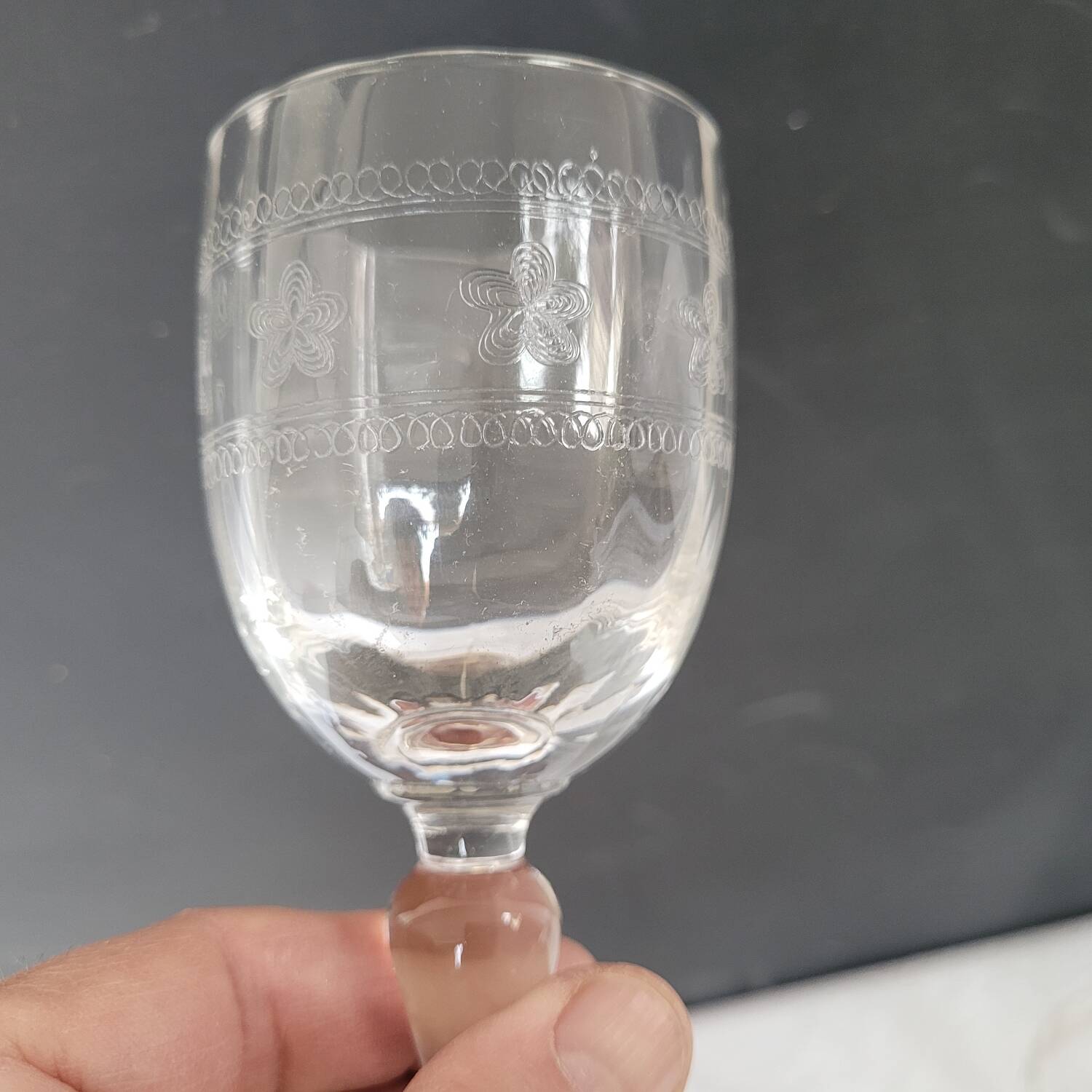 Verres à apéritif gravés soufflés – fin XIXᵉ / début XXᵉ siècle