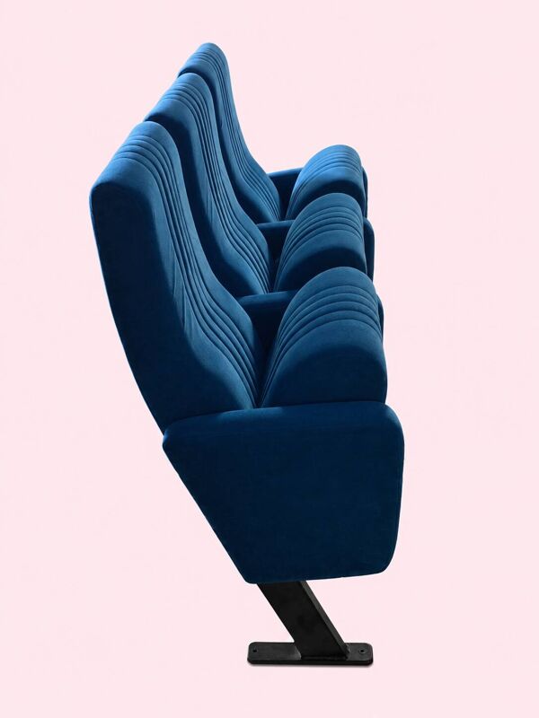 Trois fauteuils de cinéma