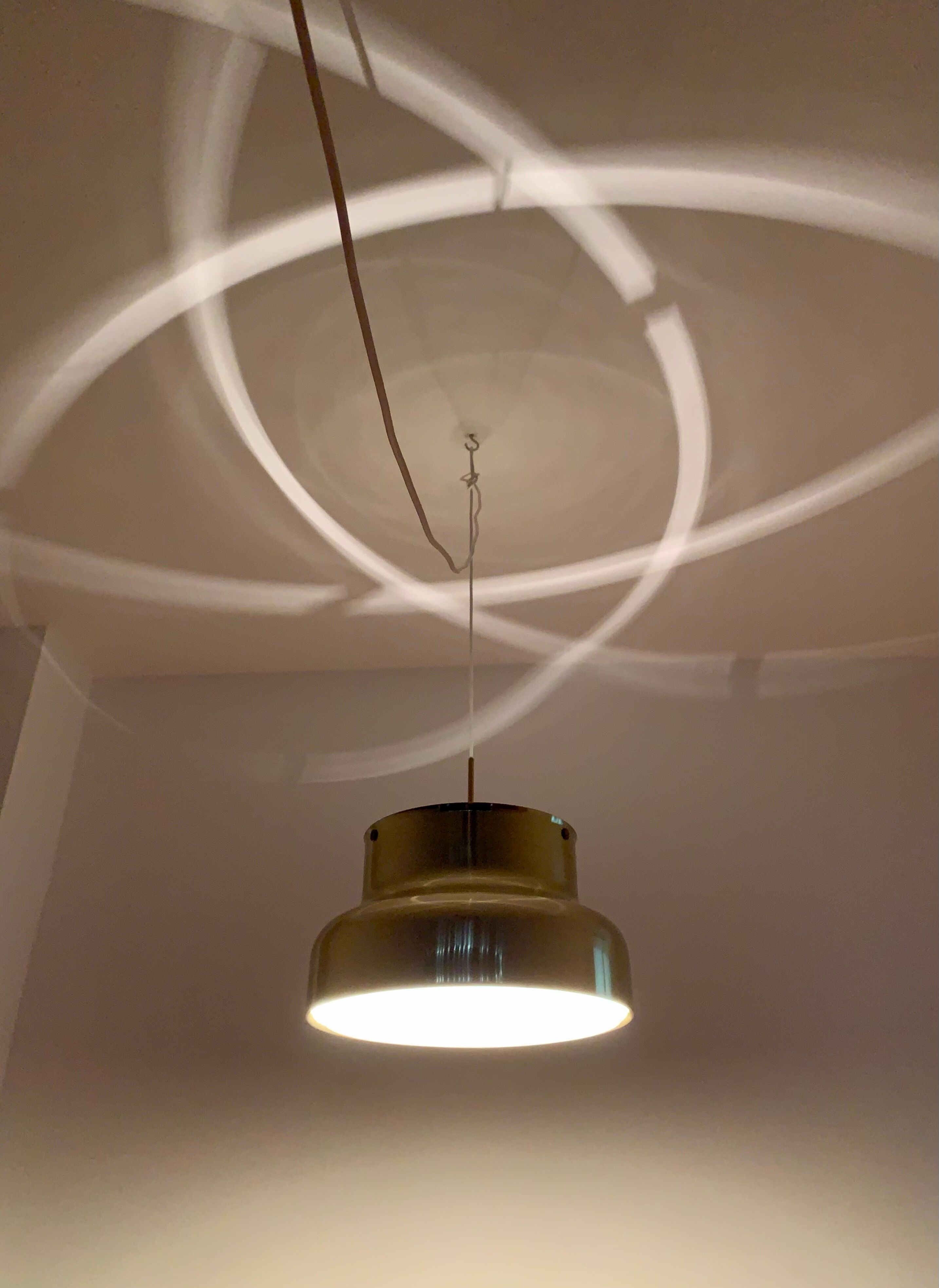 Suspension Bumling par Anders Pehrson pour Ateljé Lyktan