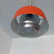 Suspension70's louis kalff pour philips éditeur
