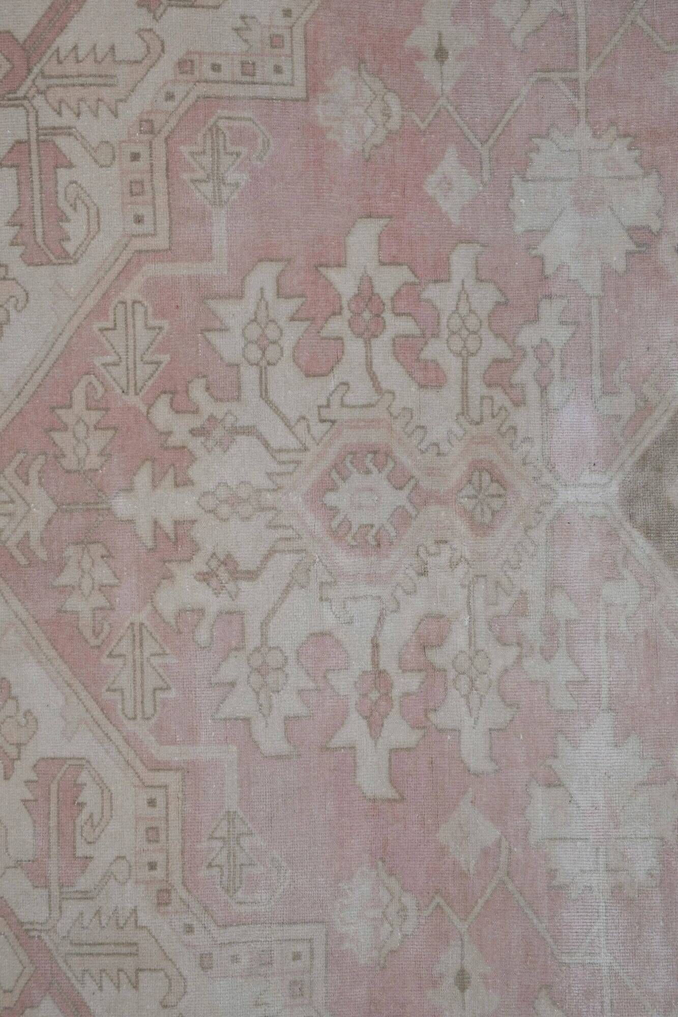 Vintage Turkish handmade rug 253x326 cm