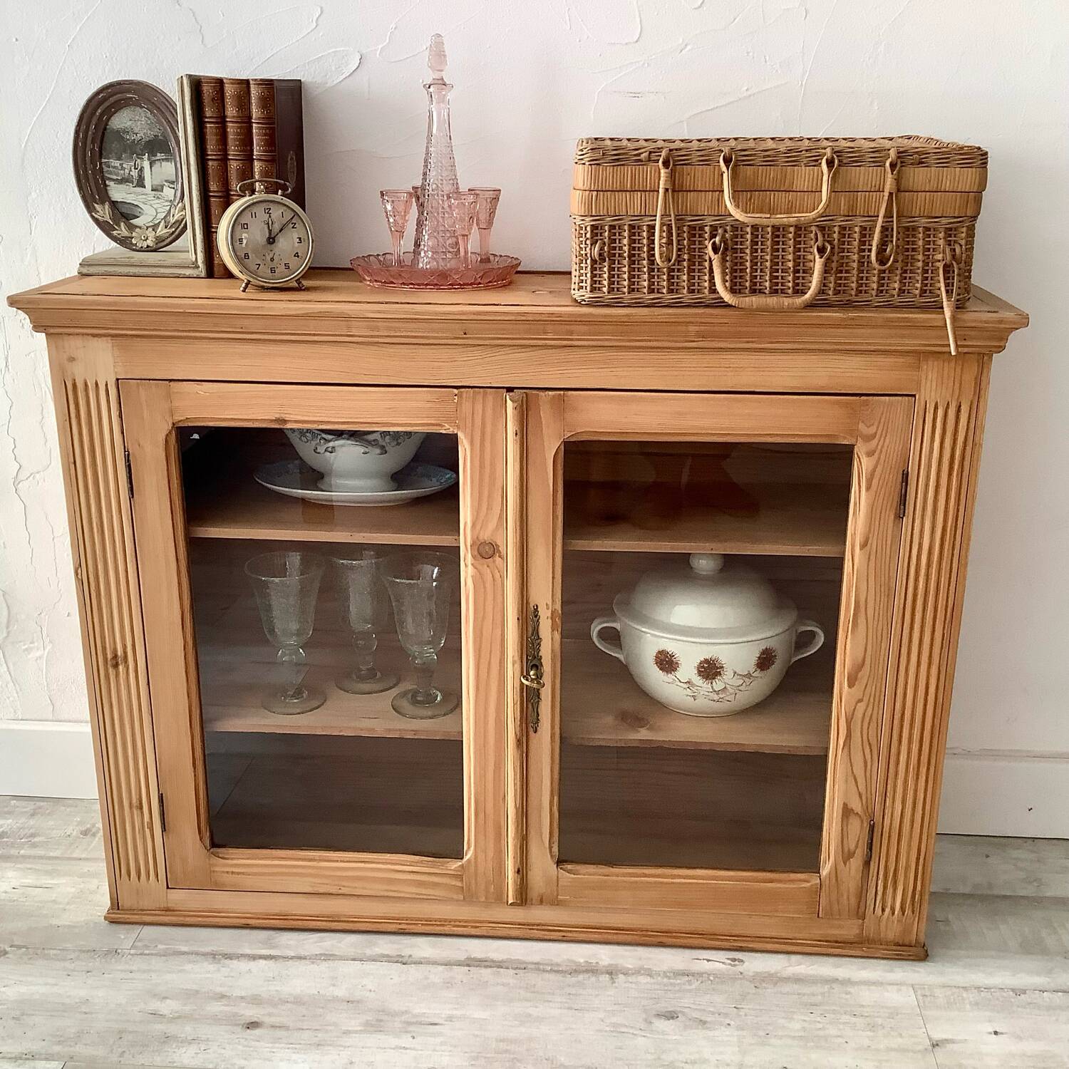 Parisian buffet dresser
