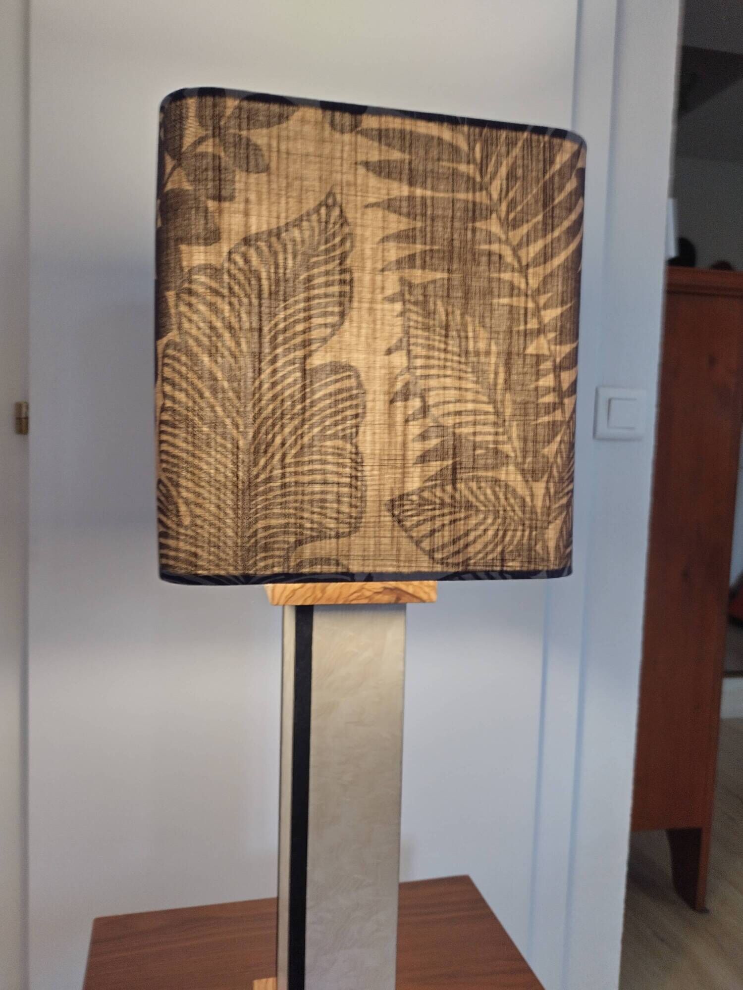 Contemporary lamp