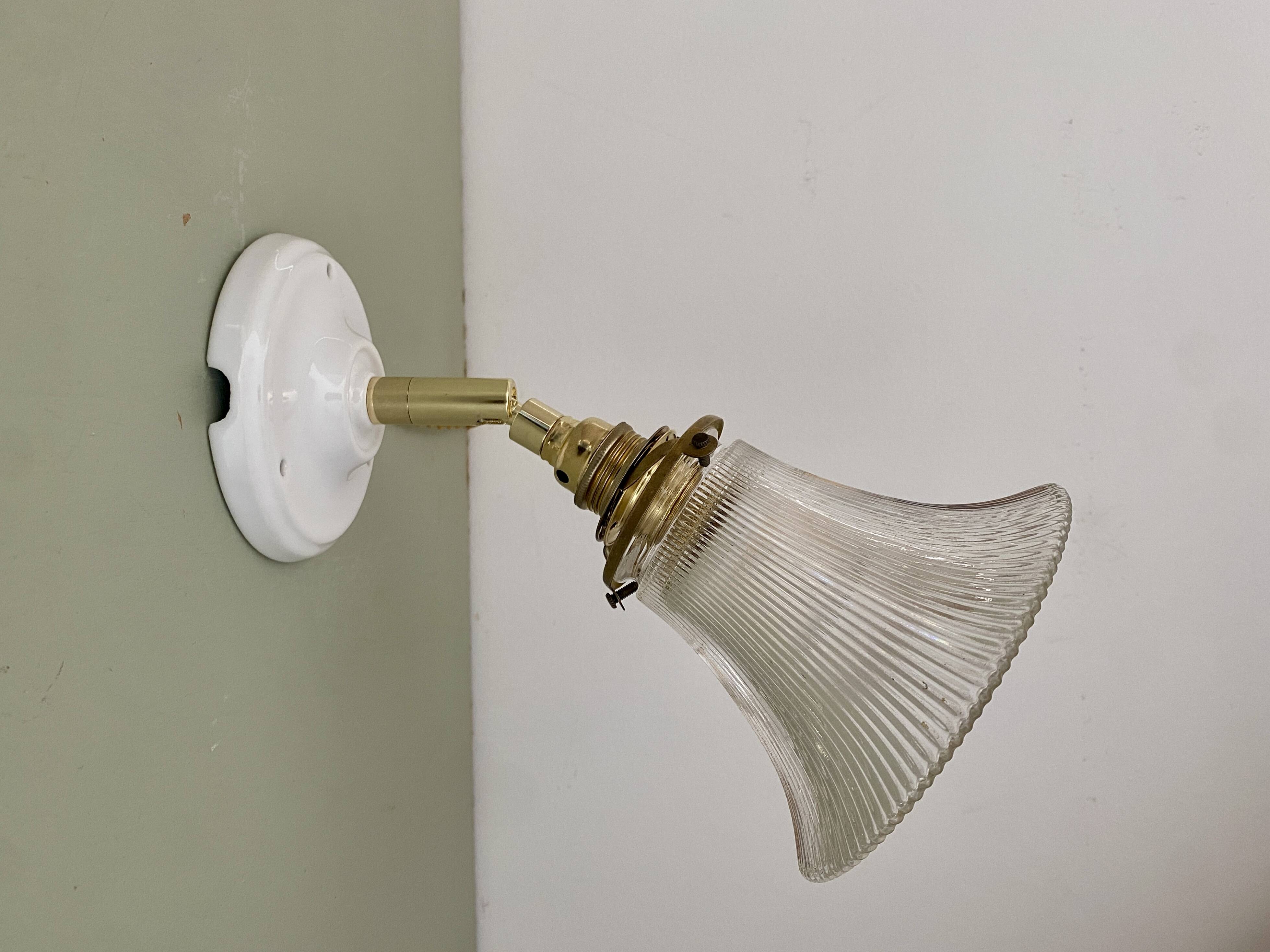 Vintage tulip wall lamp in holophane glass