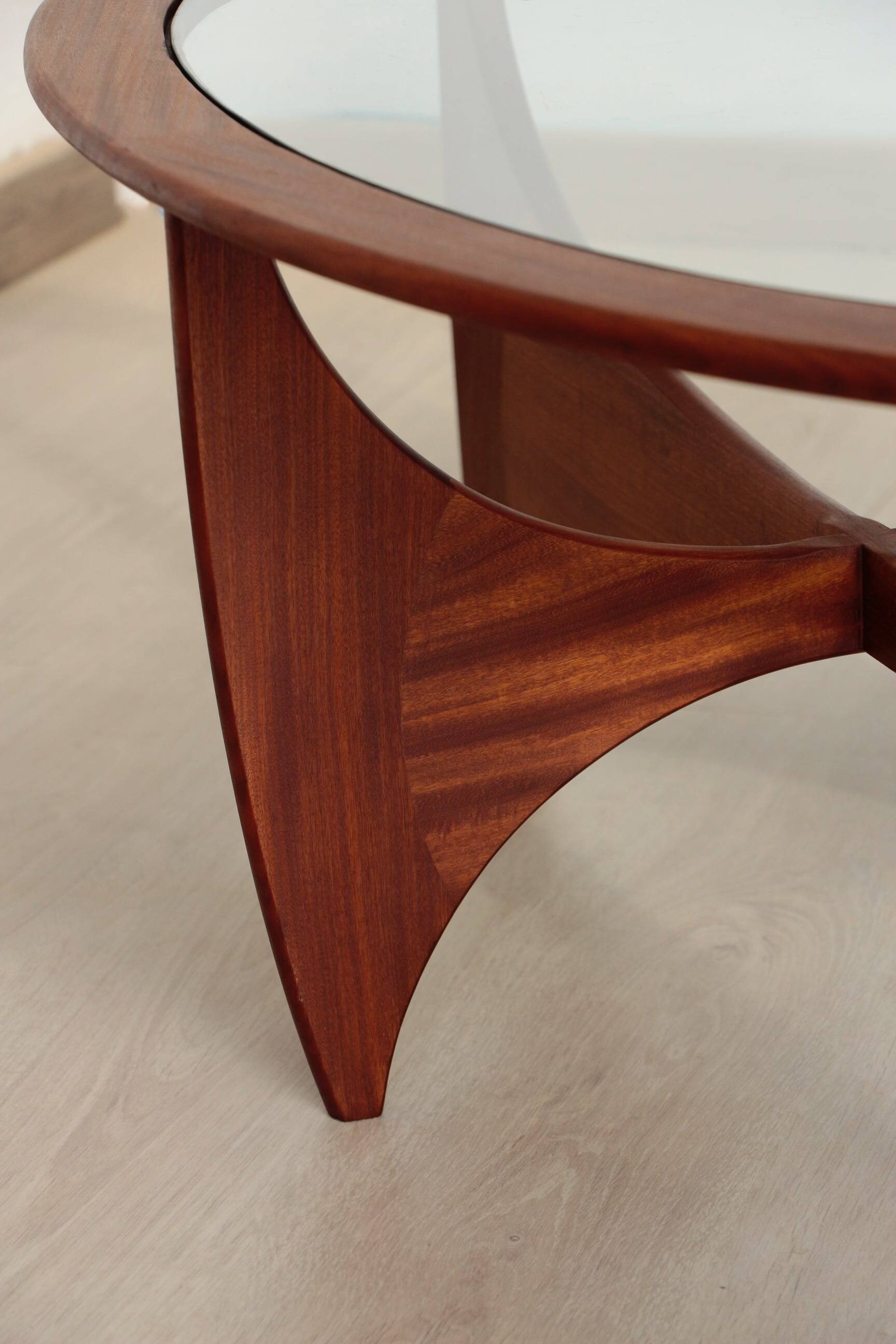 Oval coffee table - Astro model - G Plan