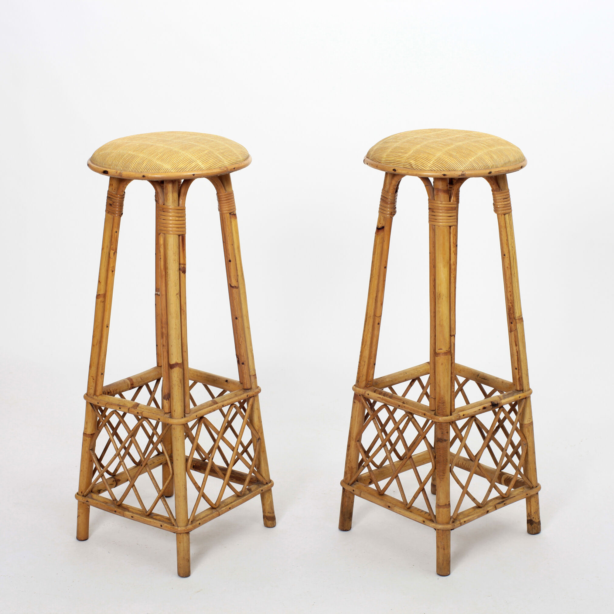 4 vintage rattan bar stools