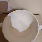 Old soup tureen, in Gien earthenware.
