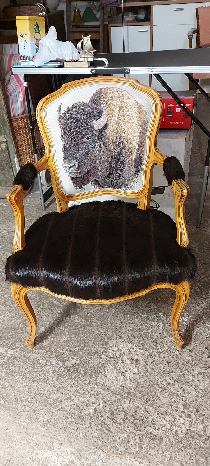 Fauteuil Louis XV bison