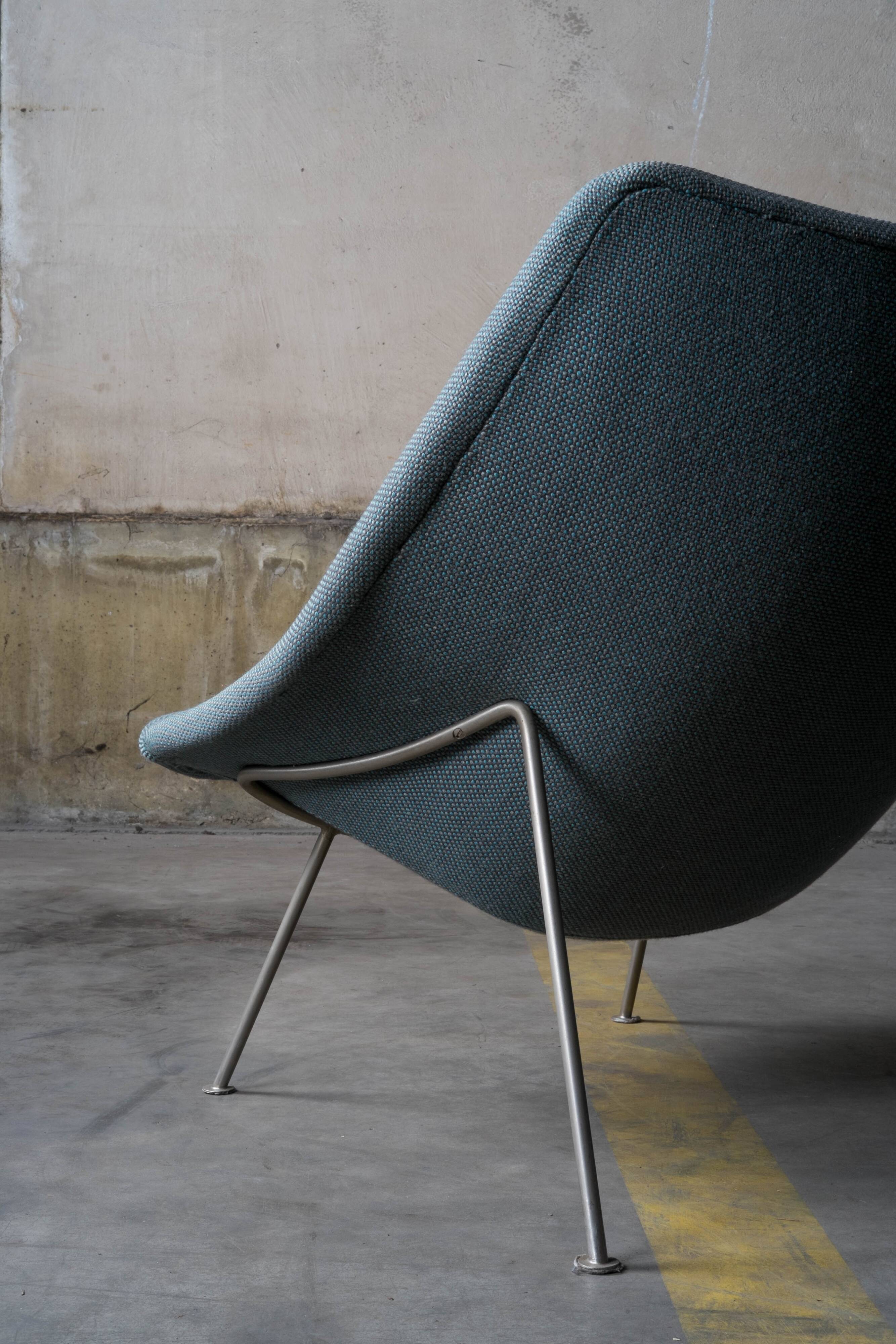 Pierre Paulin - Artifort F157 'Oyster' chair