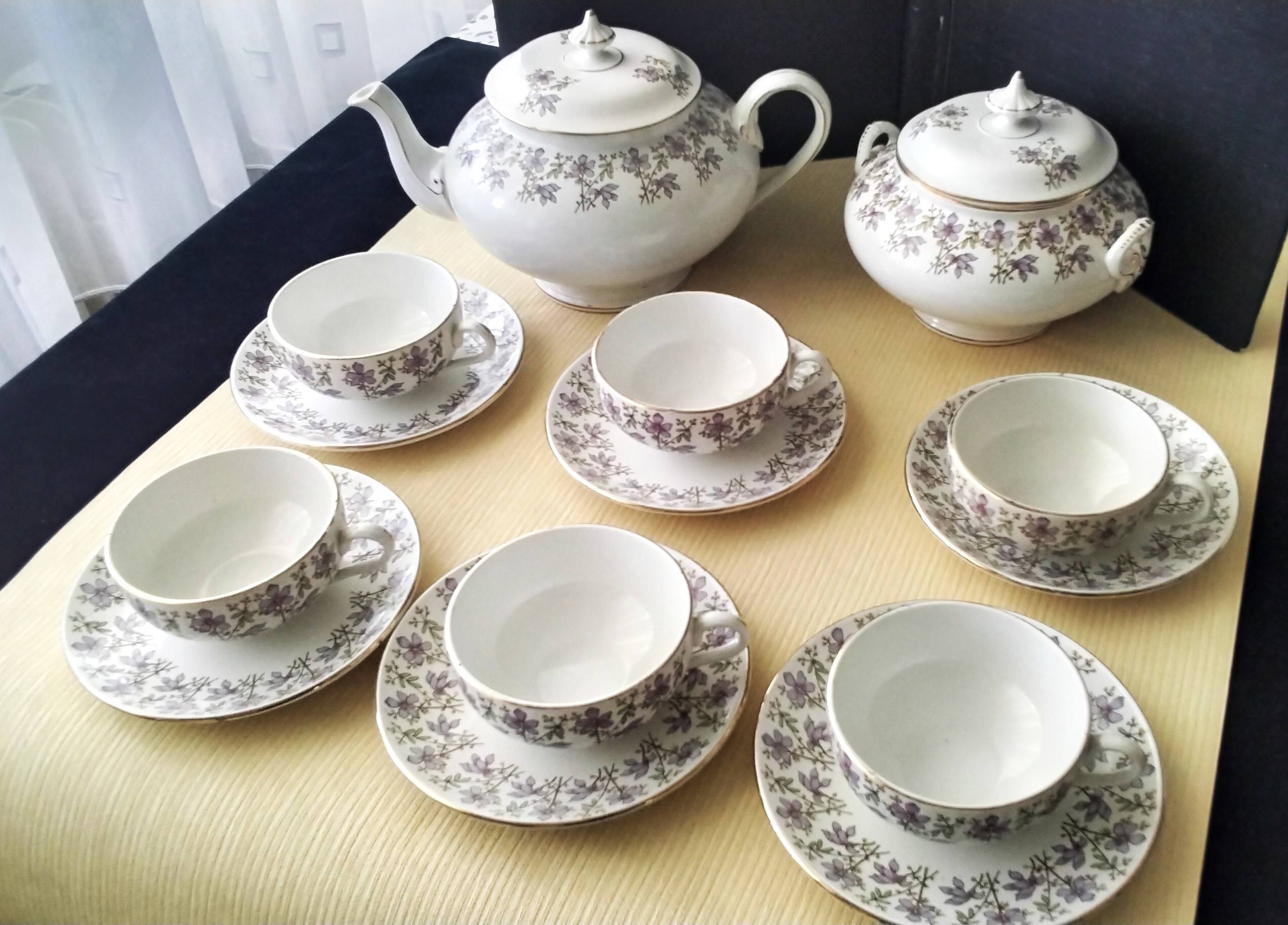 Antique tea service in Sarreguemines U&C earthenware.