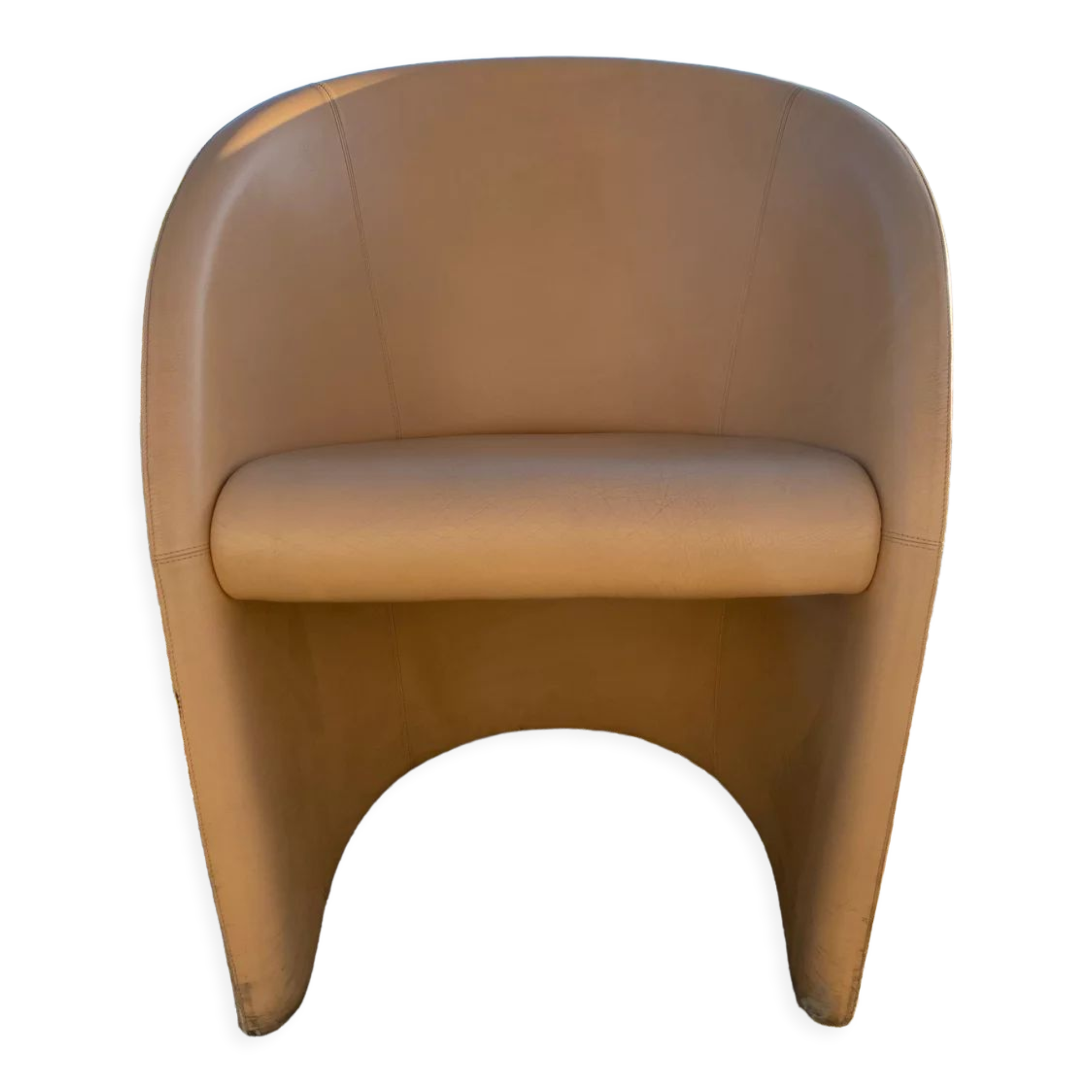 Leather armchair poltrona frau intervista