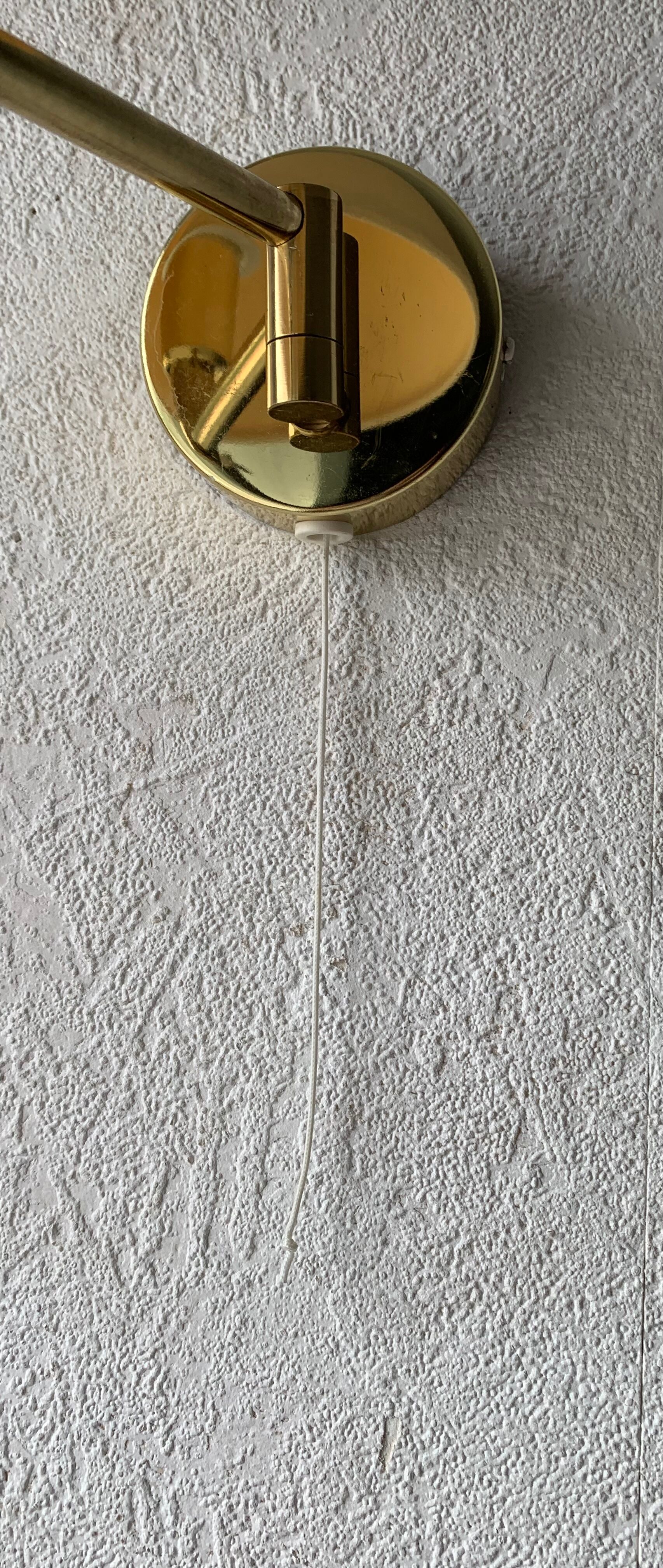 Golden wall lamp