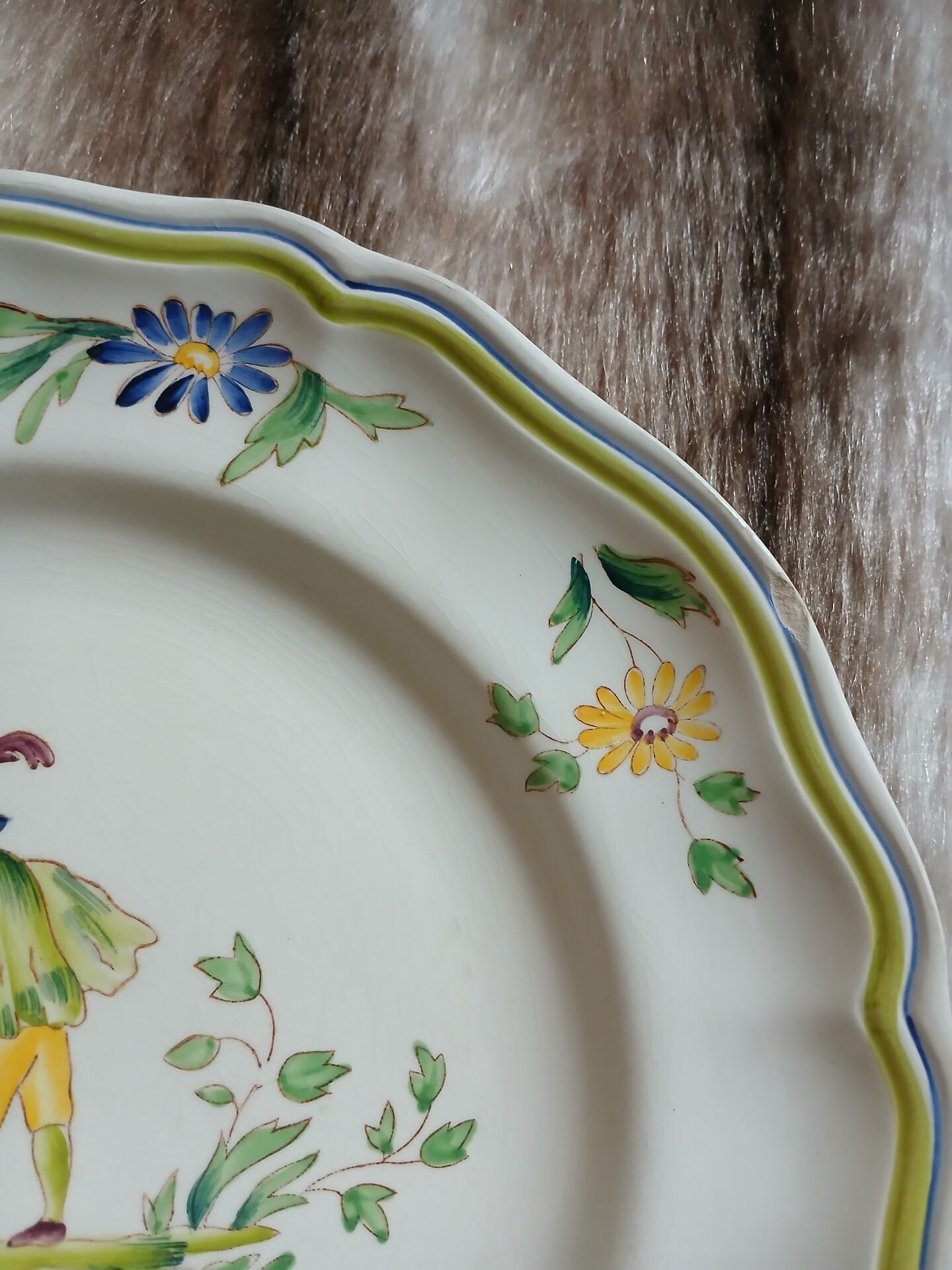 Vintage Longchamp hanging plate