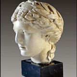 reproduction of the laureate Apollo head from Vaison-la-Romaine