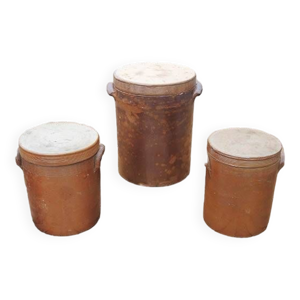 3 Anciens pots à Graisse
