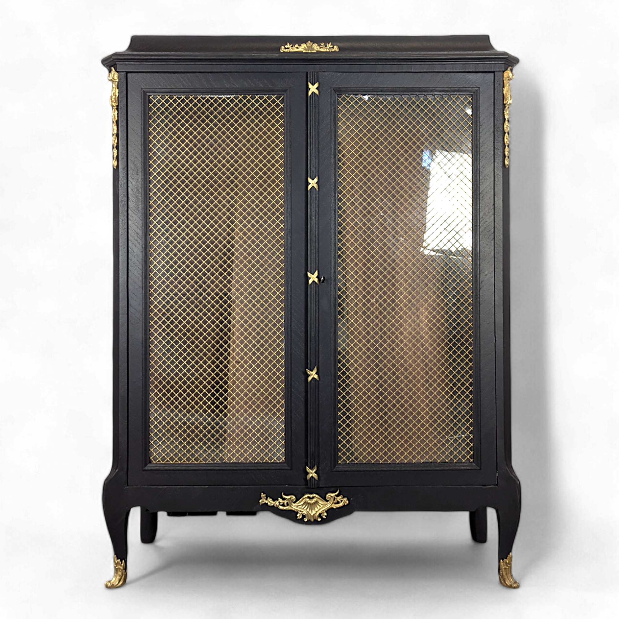 Blackened wooden bookcase display case from the Napoleon III period