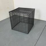 Table d'appoint cubiste moderniste en acier, années 1980