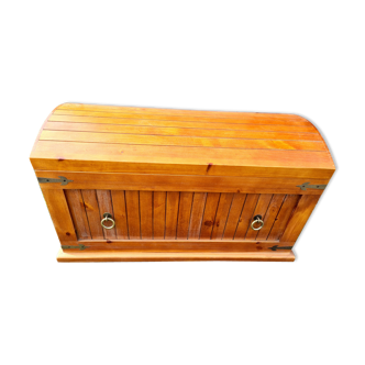 Treasure chest