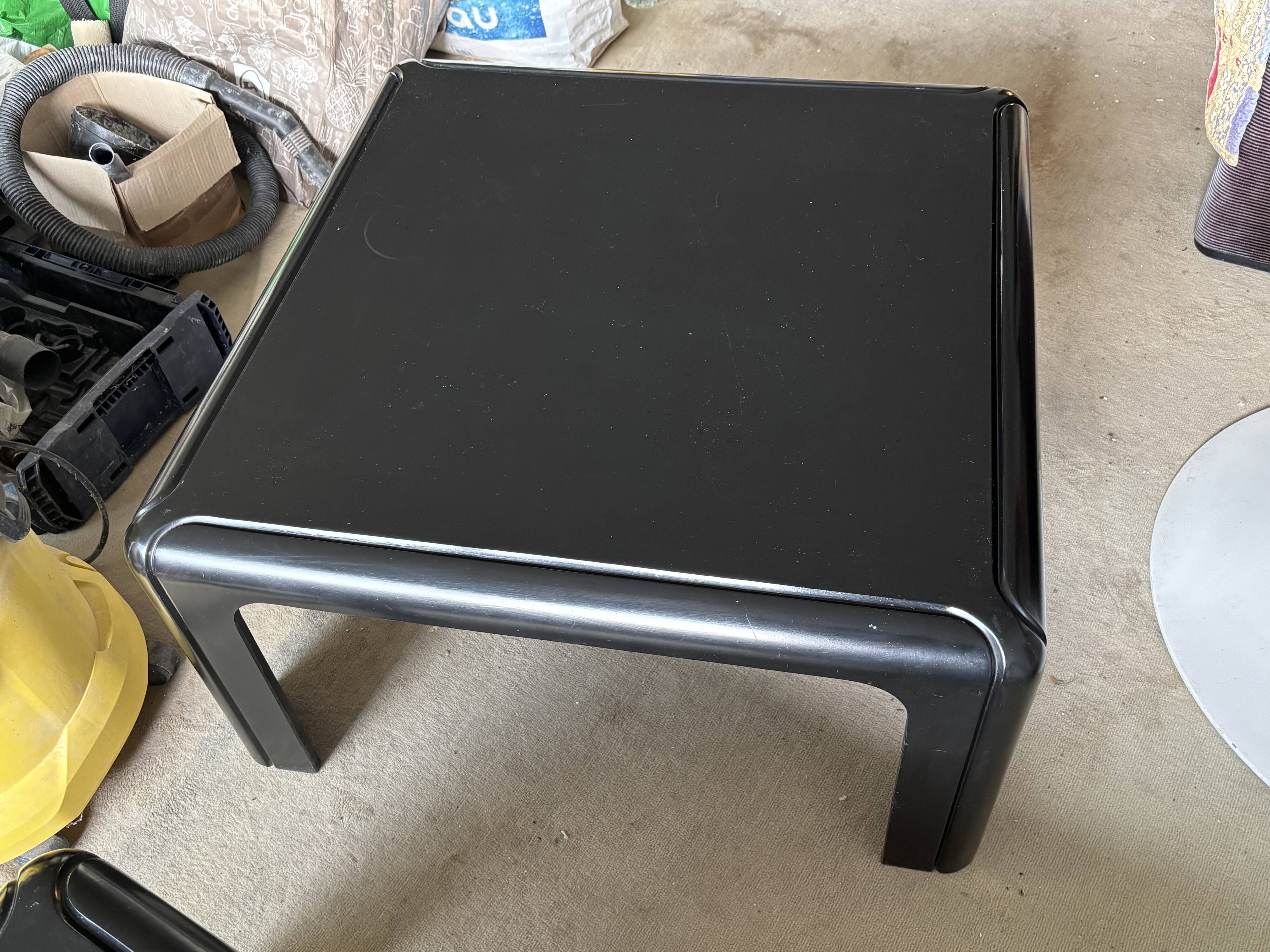 Gae Aulenti coffee table for Kartell 70’s